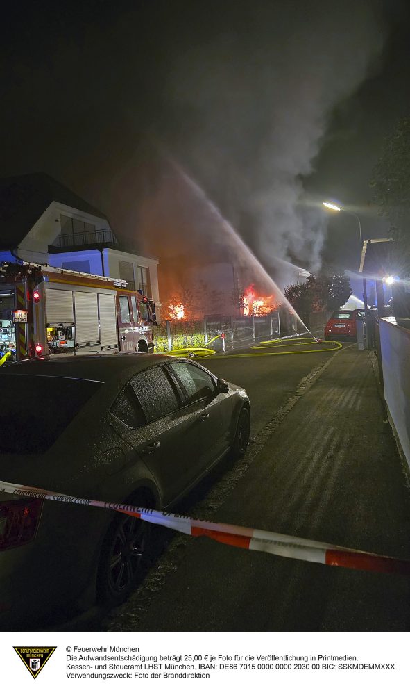 Explosionen in Wohnhaus (Lerchenau)
