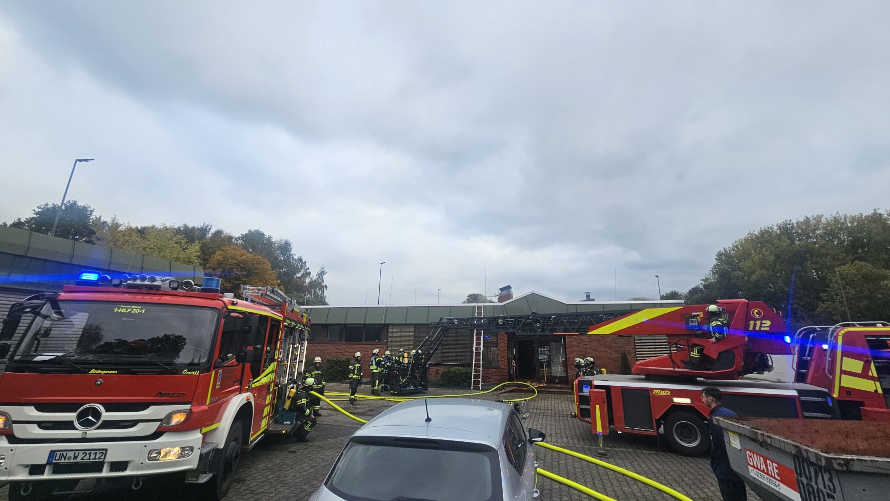 Gemeldeter Dachstuhlbrand am Südring