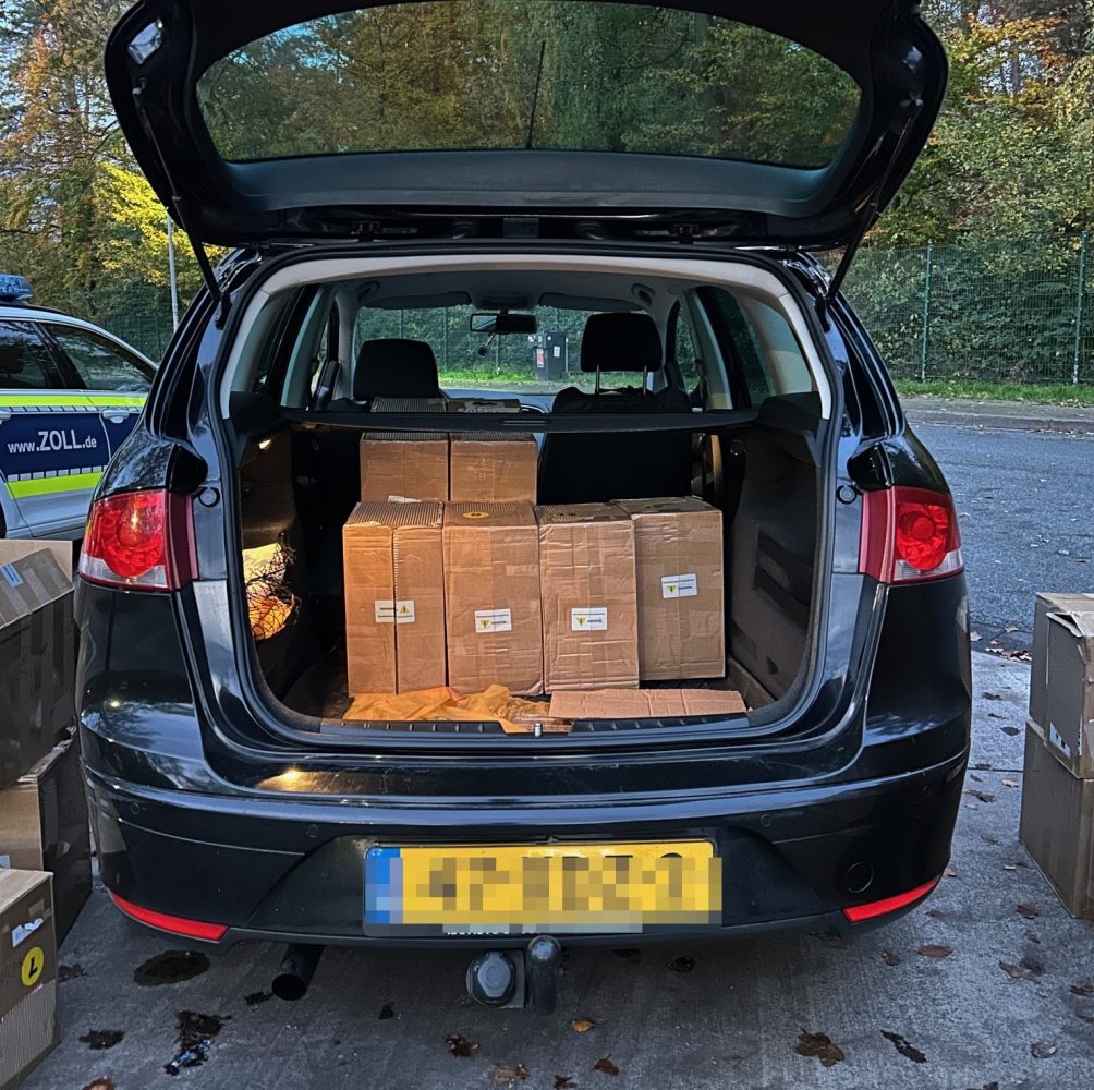 Bielefelder Zoll zieht illegale E-Zigaretten aus dem Verkehr - Schmuggelversuch auf der A2 beendet
