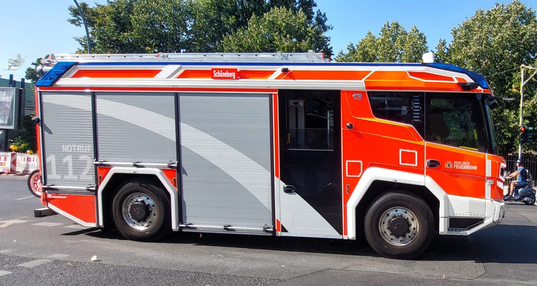 Wohnung ausgebrannt – 17 Menschen verletzt