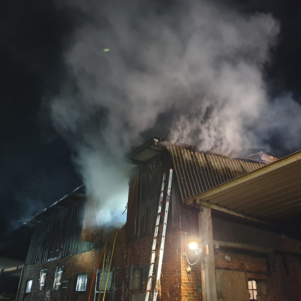 Feuer in einem landwirtschaftlichen Gebäude in Jahrsdorf