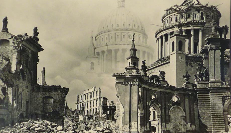 „Nacht von Potsdam“ – Gedenken an den Luftangriff auf Potsdam am 14. April 1945
